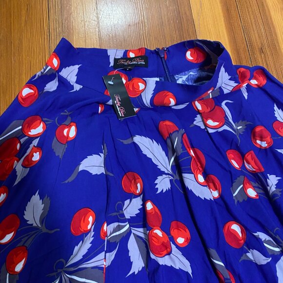 Trashy Dive CIRCLE SKIRT - EXTRA CHERRY - NWT - Picture 3 of 6